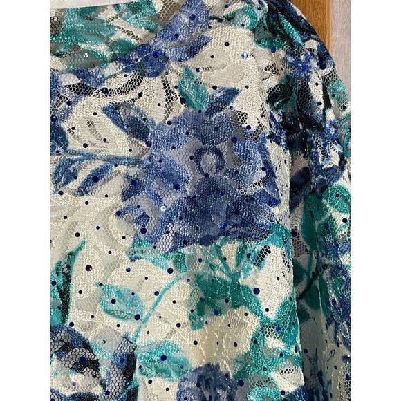 Draper's and Damons Sm Lace/Rhinestone Blouse - Picture 5 of 16